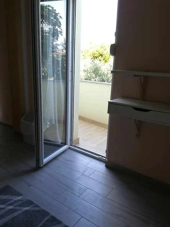 Cinema House Single & Double Rooms & Studio Apartments PUY 크로아티아
